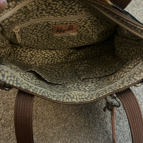 Fossil Key Per Tote - Picture 3 of 3
